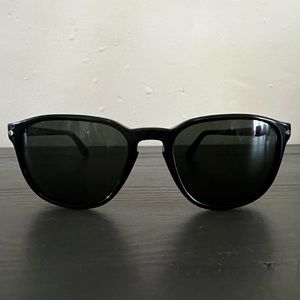 Persol PO3019S - Black sunglasses w/ green lens color